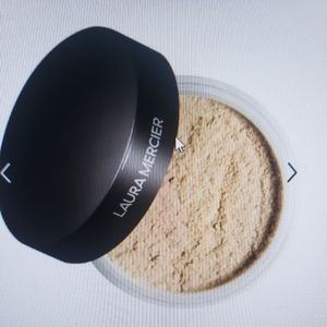 Laura Mercer setting powder mini